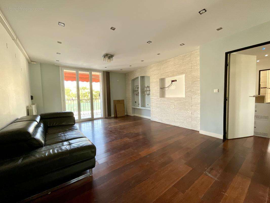 Appartement à MARSEILLE-14E