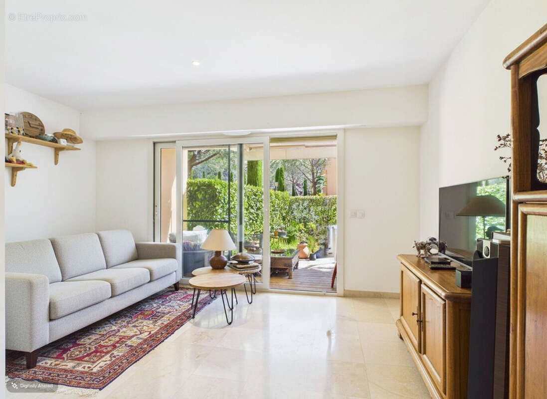 Appartement à THEOULE-SUR-MER