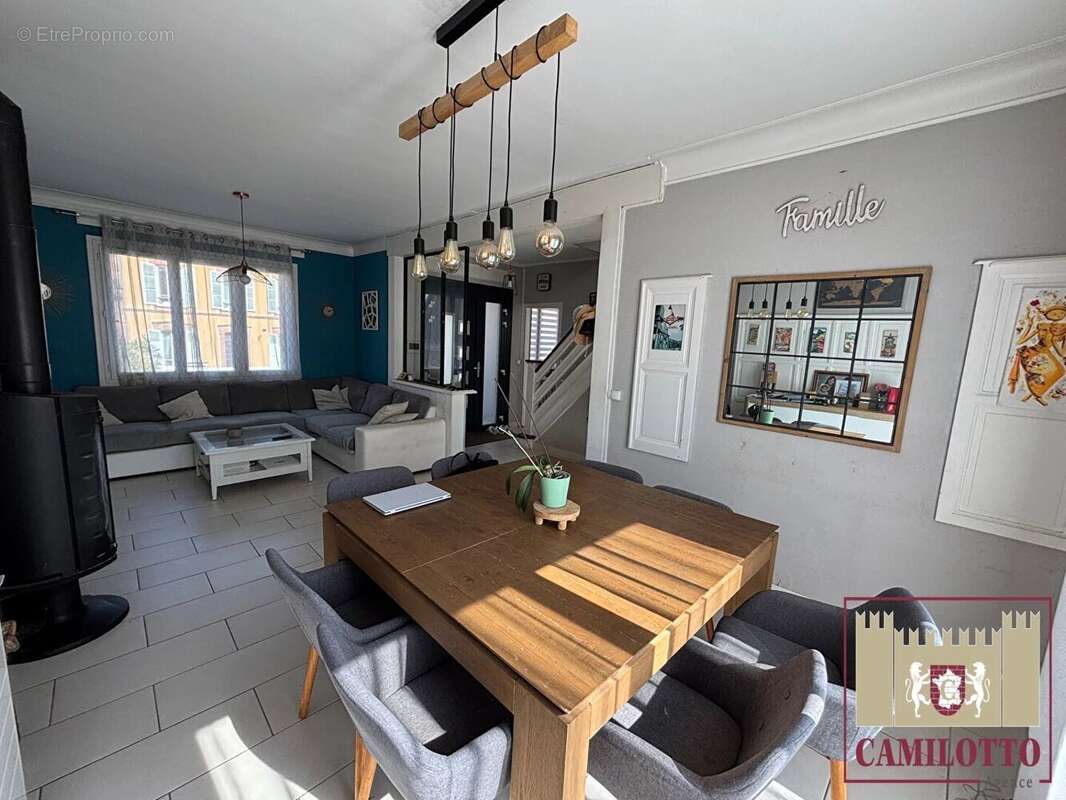 Maison à NOGENT-LE-ROI