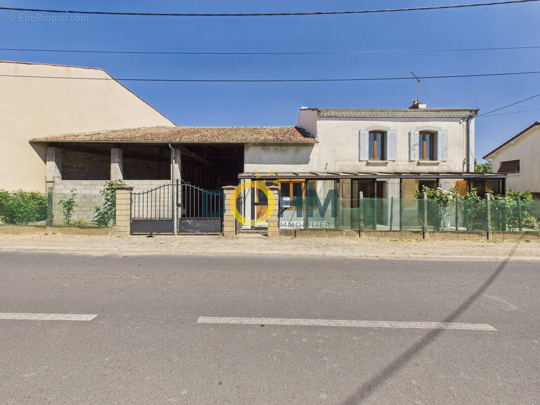 Maison de 138 m2 avec grange et terrain   Charbonnier-les-Mines - photo 15