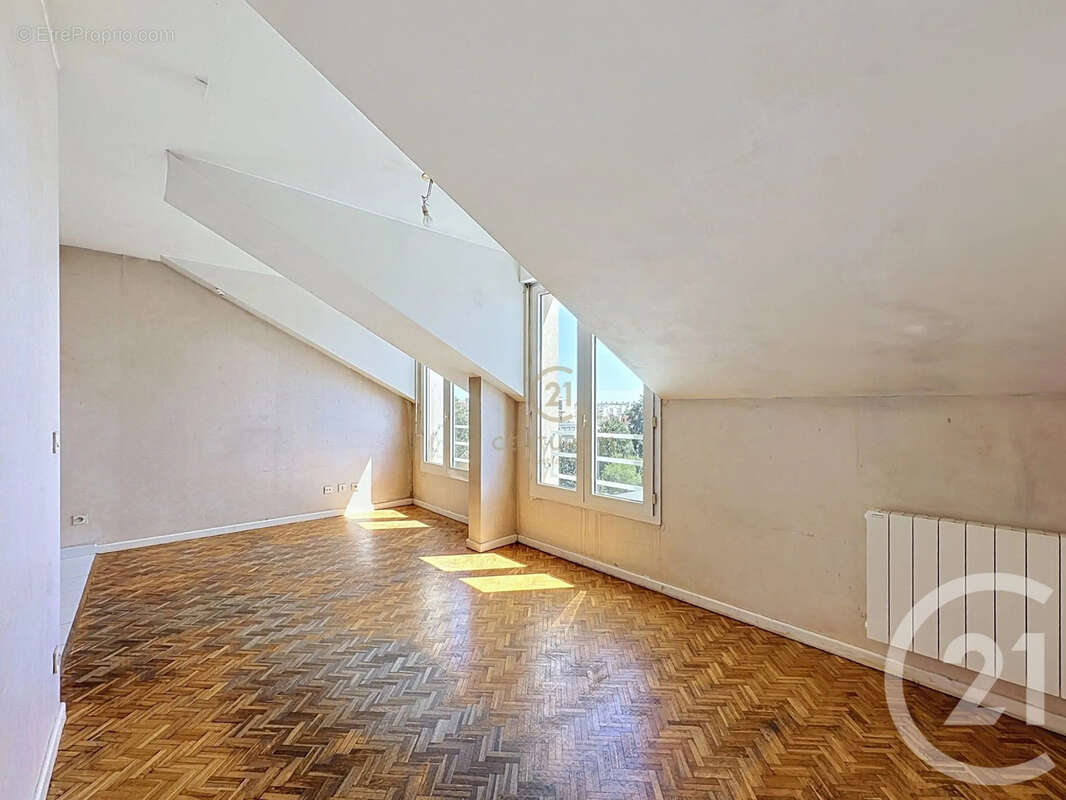 Appartement à LYON-8E