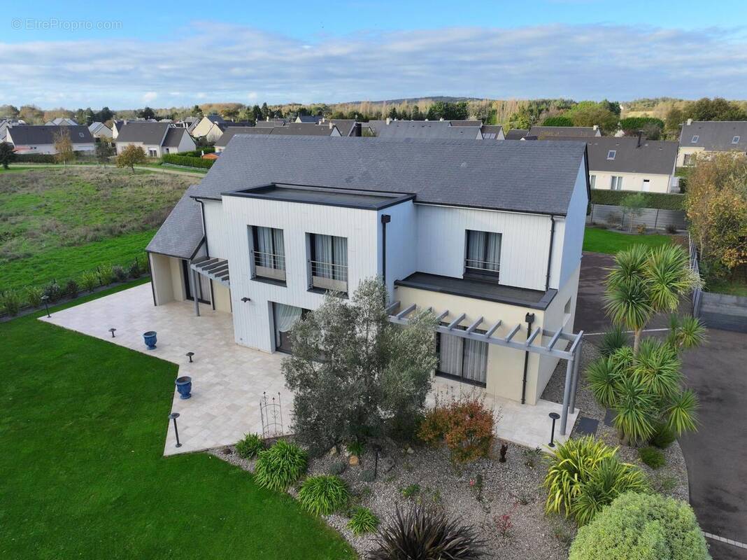 Photo 1 - Maison à LITHAIRE