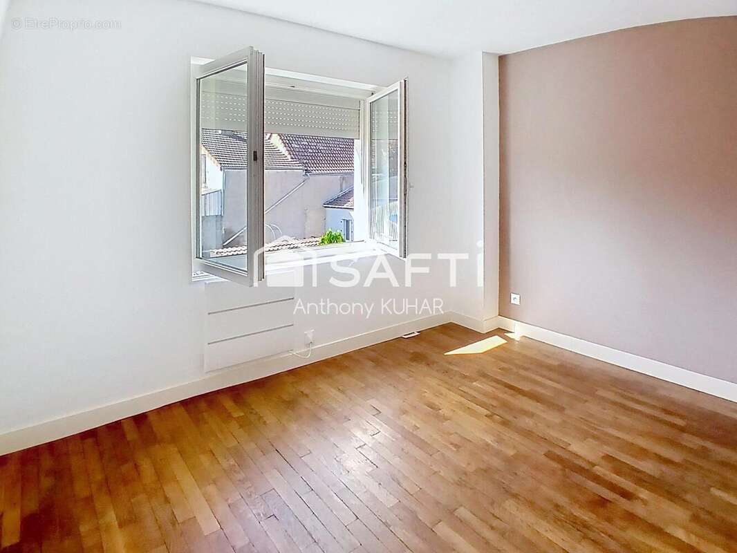Maison 80 m² à Dun-Sur-Auron  - photo 8