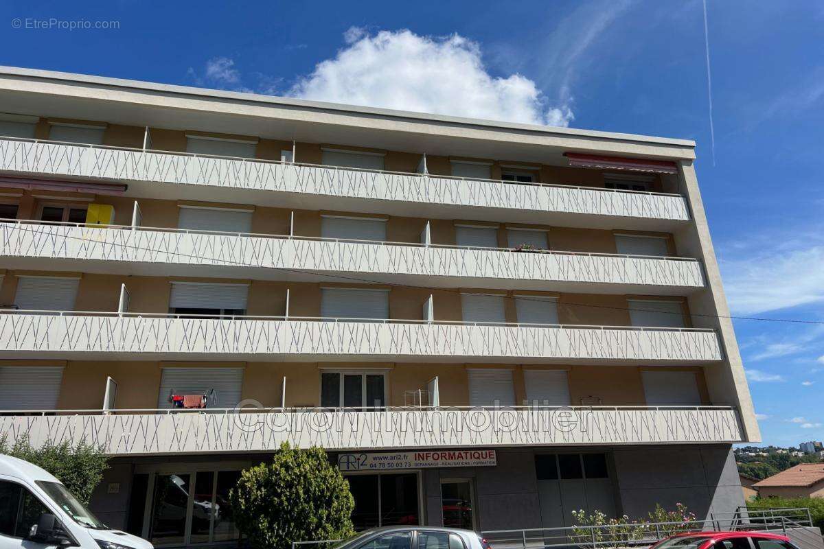 Appartement à OULLINS