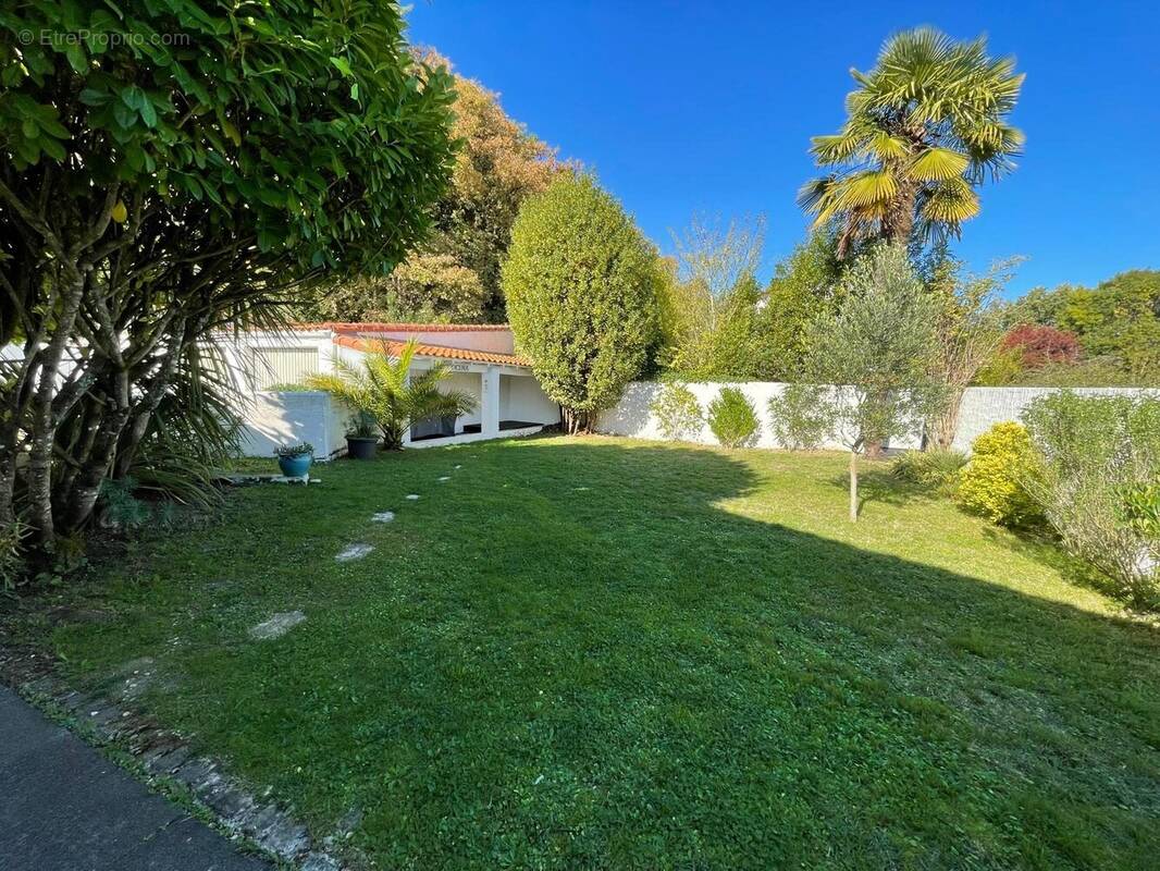 Maison à SAINT-SULPICE-DE-ROYAN