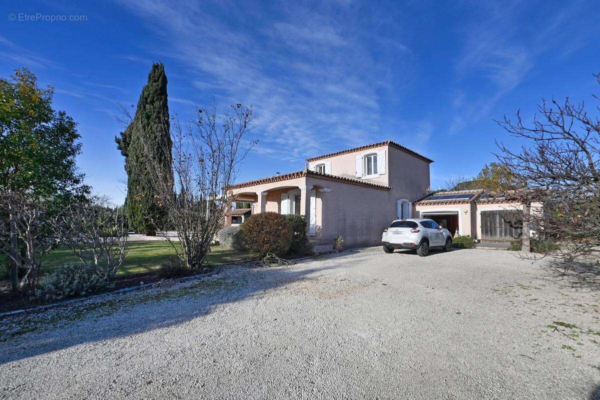 Maison à SAINT-GILLES