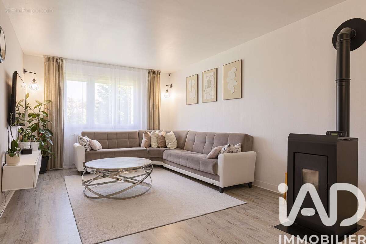 Photo 3 - Maison à SERMAISE