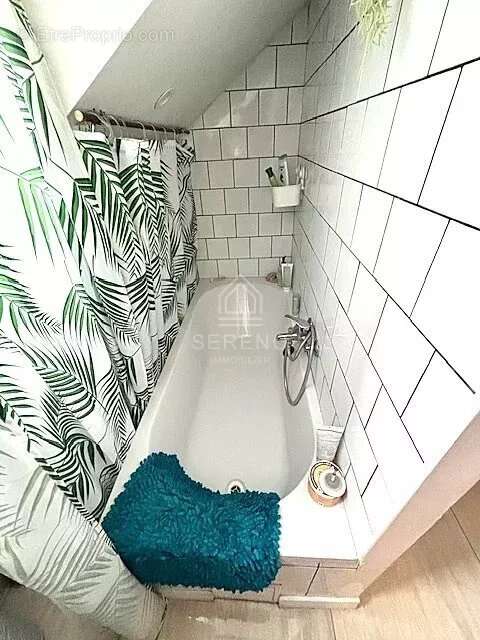 Appartement à PARIS-1E