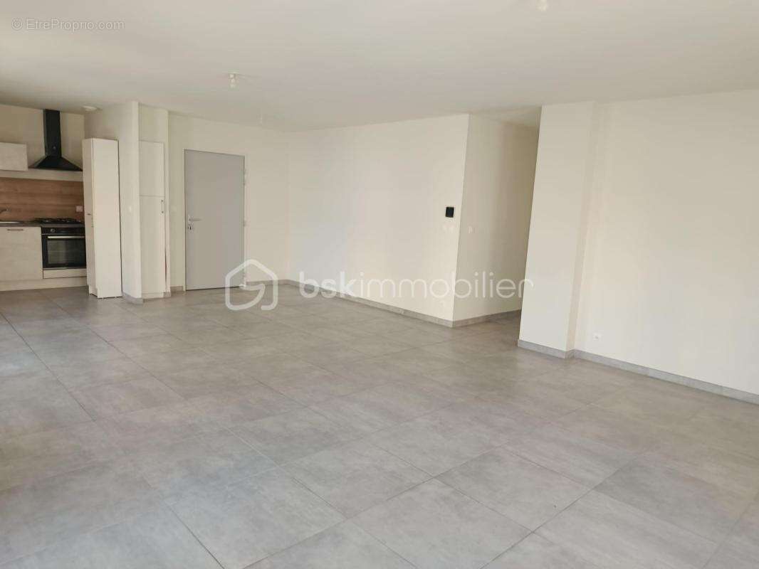 Appartement à ROMANS-SUR-ISERE