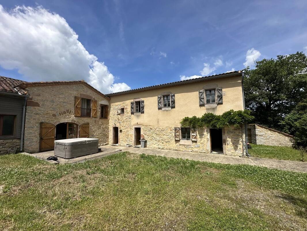 Maison à SAINT-ANTONIN-NOBLE-VAL