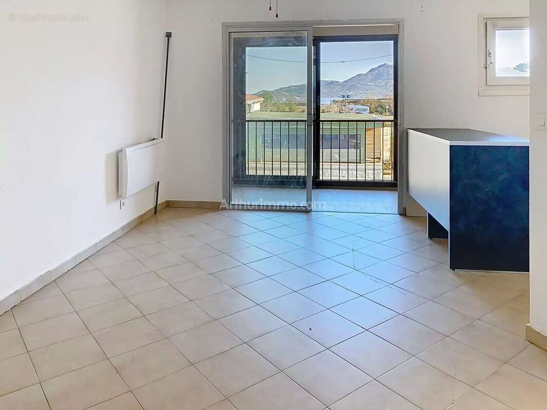 Appartement à CALVI