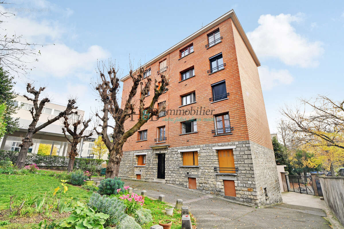 Appartement à MAISONS-ALFORT