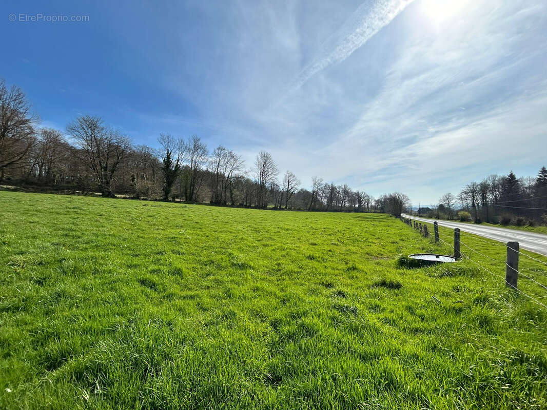 Terrain à COULOUVRAY-BOISBENATRE