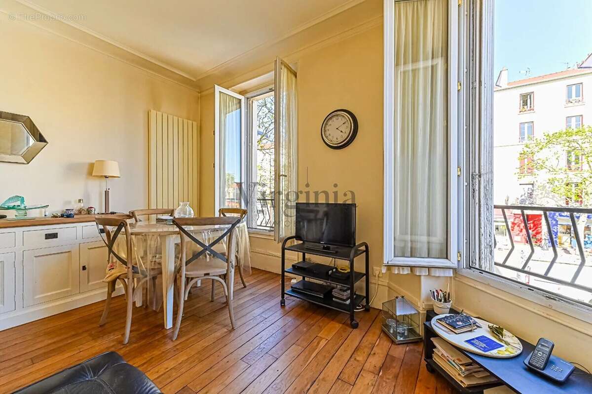 Appartement à CHARENTON-LE-PONT
