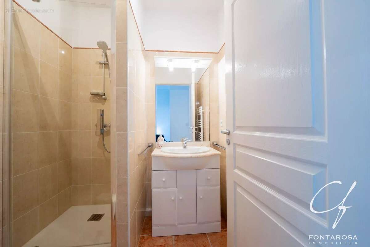 Appartement à SAINT-RAPHAEL