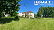 Maison à NIEUL-LE-VIROUIL