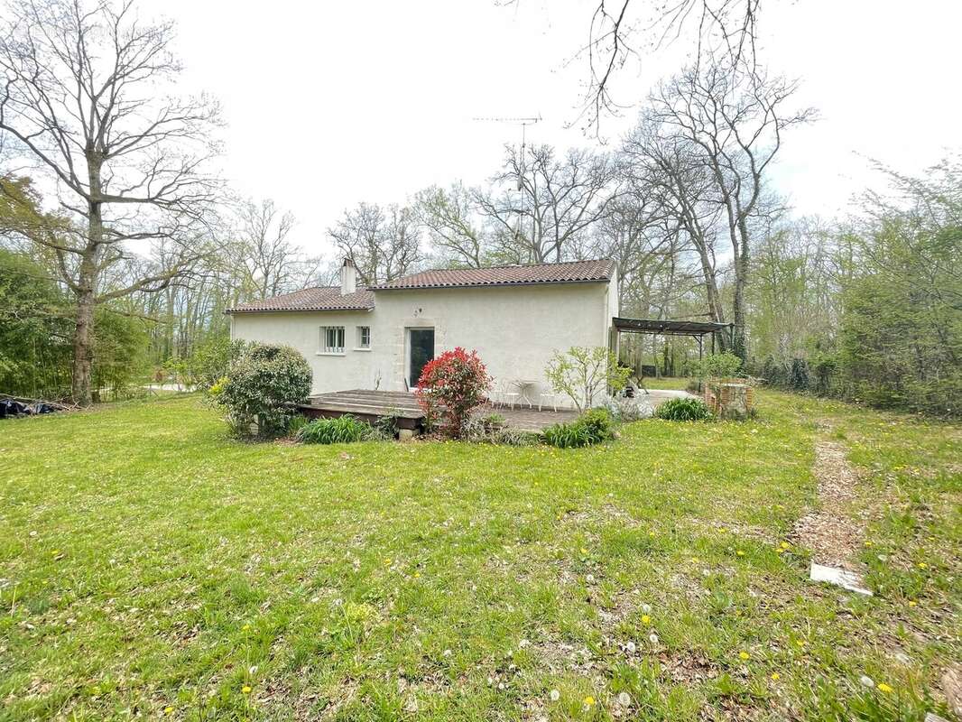 Maison à MONBAZILLAC