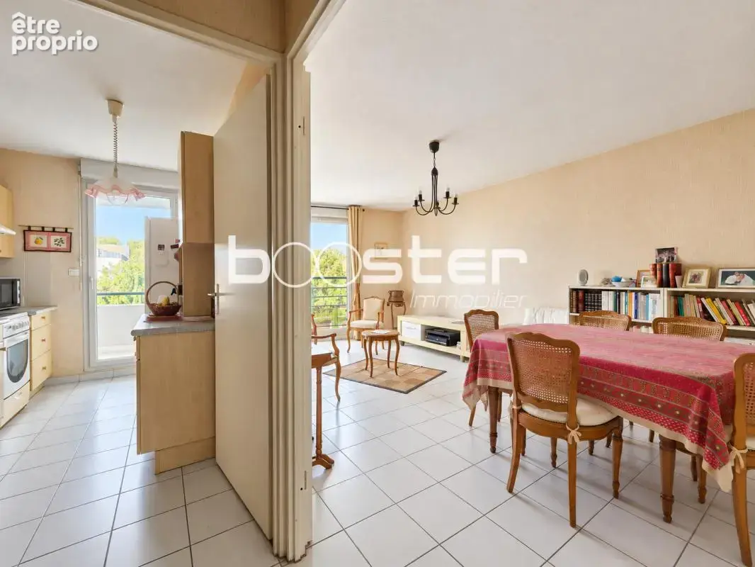 Guilhemery - Vaste Appartement T5 Traversant & Double Parking - photo 2