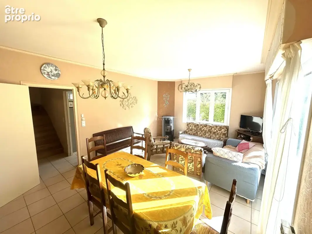 Maison 5 pièces 108 m² à vendre à Saint-Mamet (31110) - photo 1