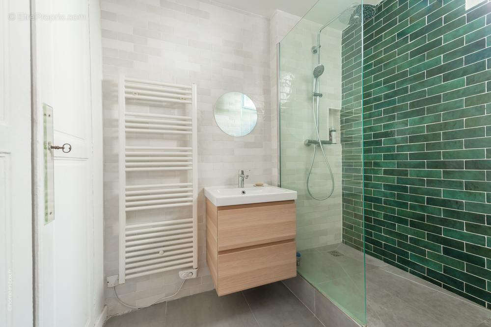 Appartement à PARIS-3E