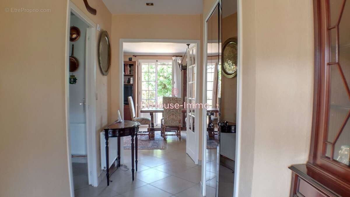 Maison à ROISSY-EN-BRIE