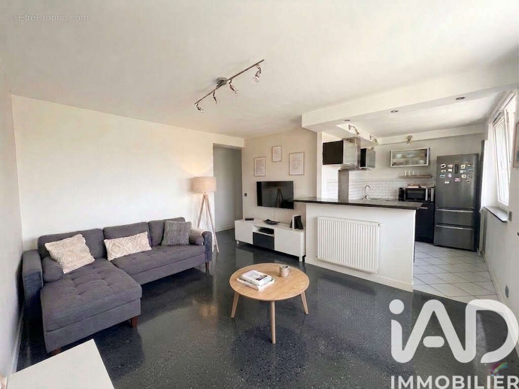 Photo 3 - Appartement à LIVRY-GARGAN