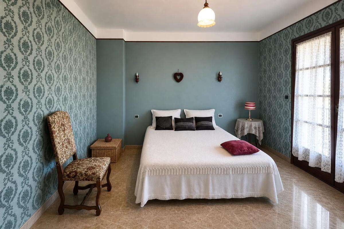 Maison à BOMPAS