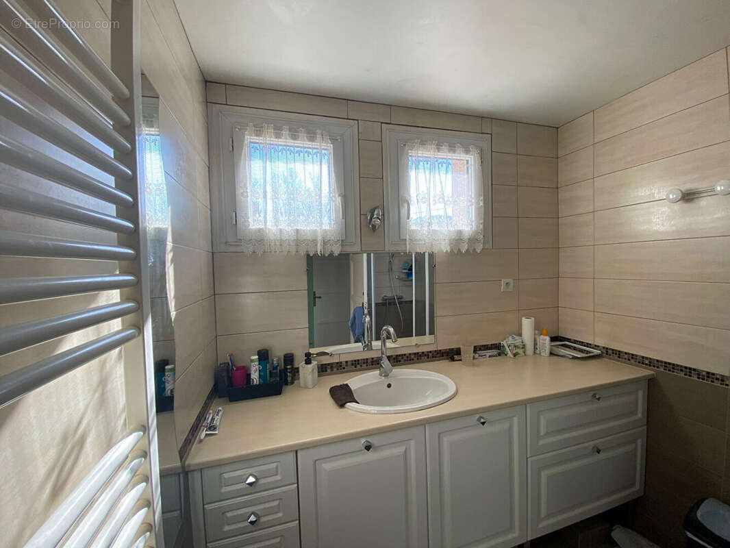 Maison à LONS-LE-SAUNIER