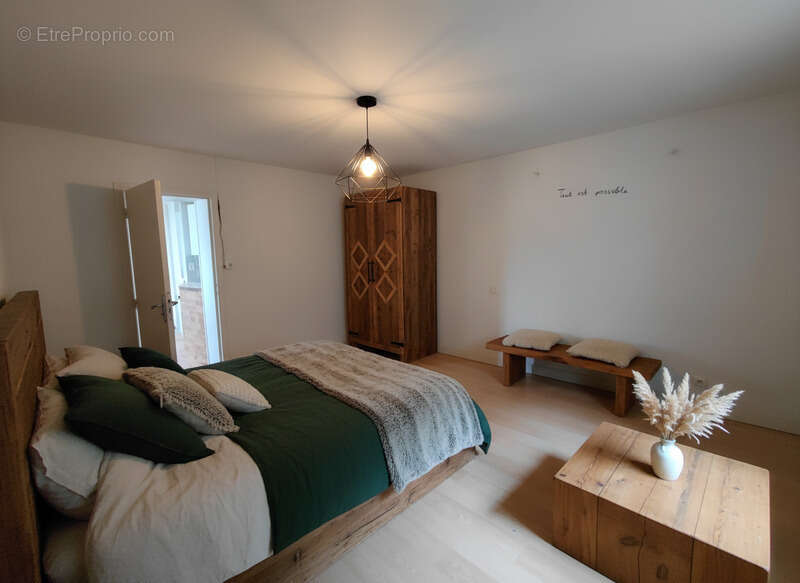 Appartement à MAURS