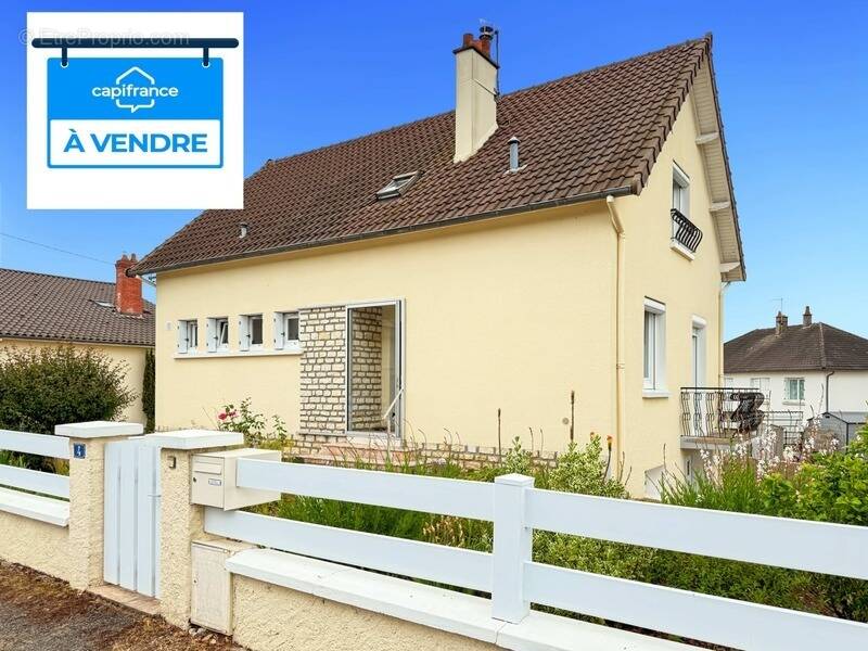Maison à THURE