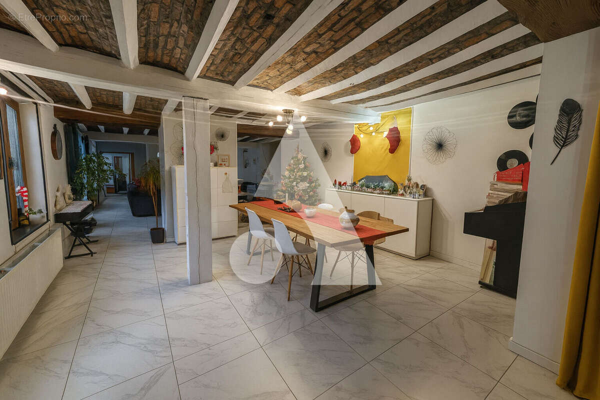 Maison à SAINT-AMAND-LES-EAUX