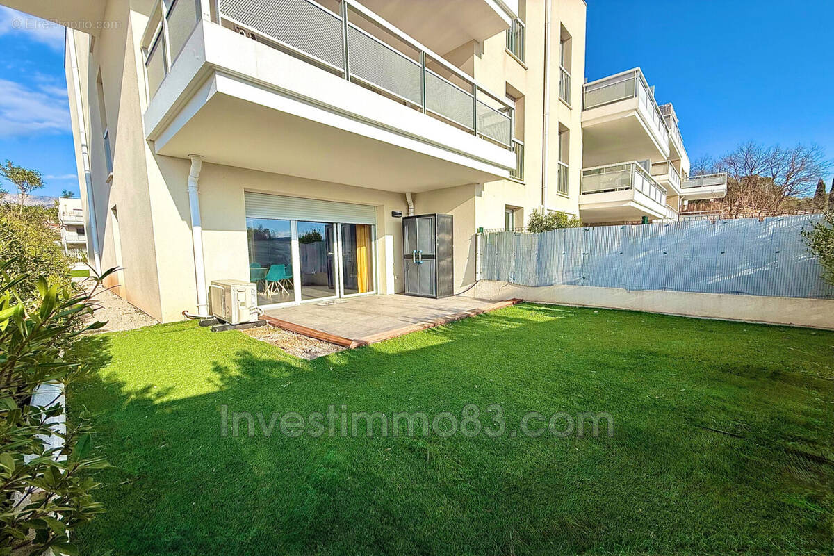 Appartement à ROUSSET