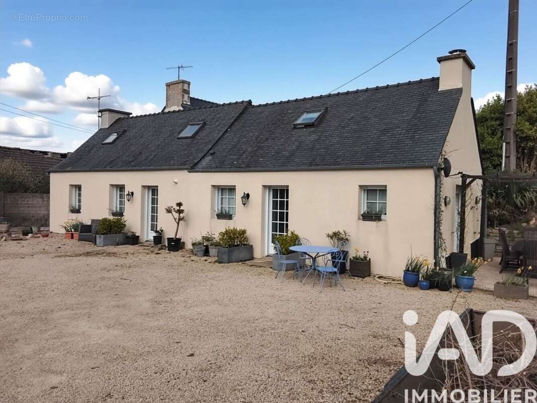 Photo 2 - Maison à PLOUGOULM