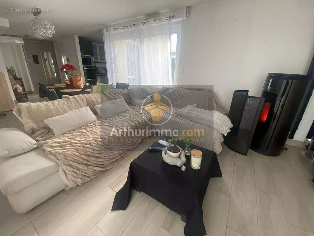 Maison à GRETZ-ARMAINVILLIERS