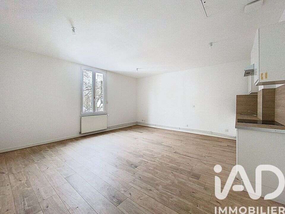 Photo 5 - Appartement à DECINES-CHARPIEU