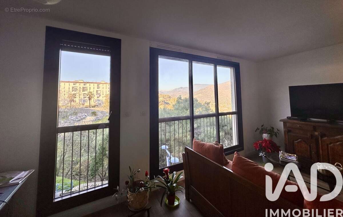 Photo 2 - Appartement à CARROS