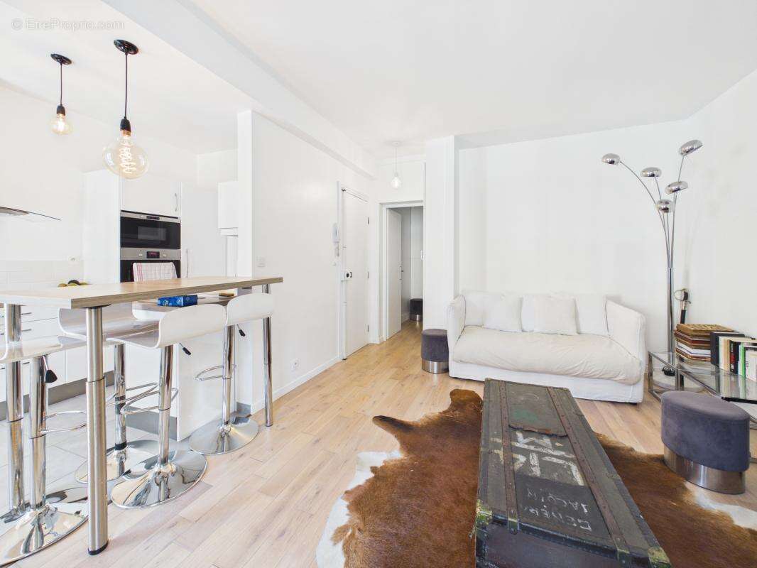 Appartement à PARIS-18E