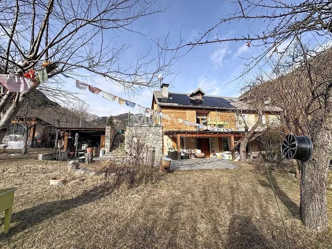 Maison à SAINT-ETIENNE-DE-TINEE