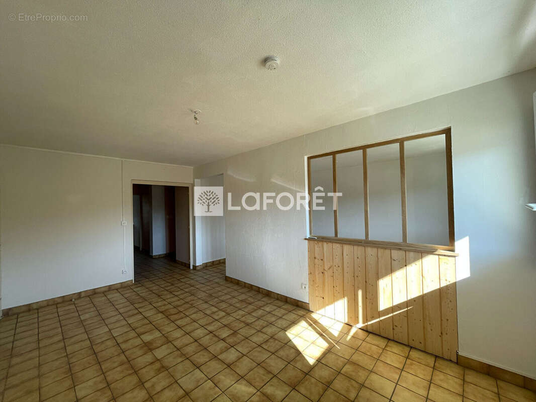 Appartement à LONS-LE-SAUNIER