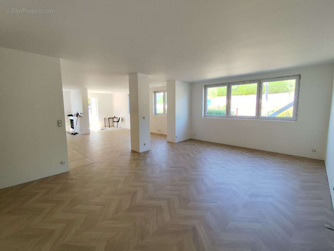 Maison Puiseux Le Hauberger 5 pièces 125m² - photo 3