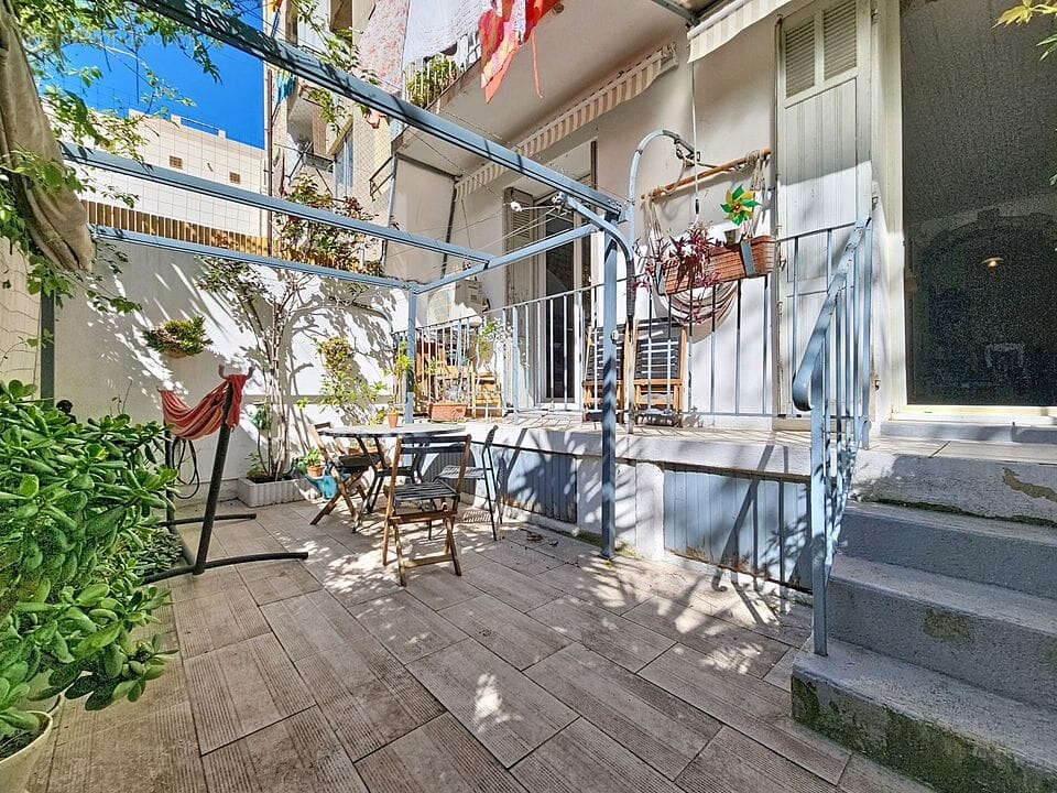 Appartement à MARSEILLE-4E