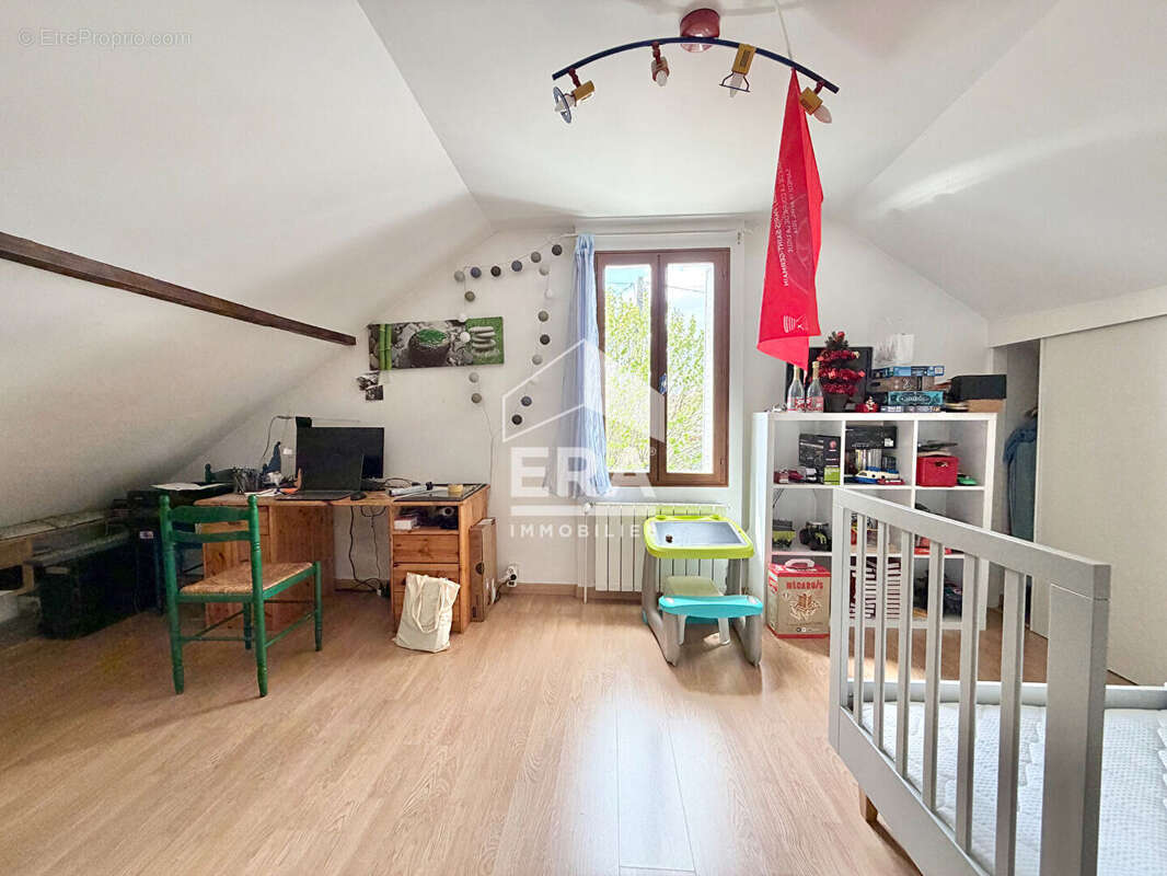 Maison à SARTROUVILLE