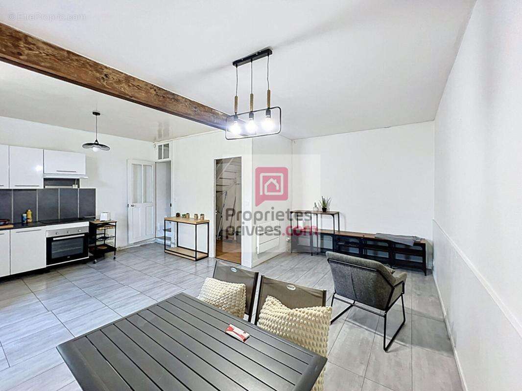 3 PIÈCES en duplex esprit maison de ville - photo 2