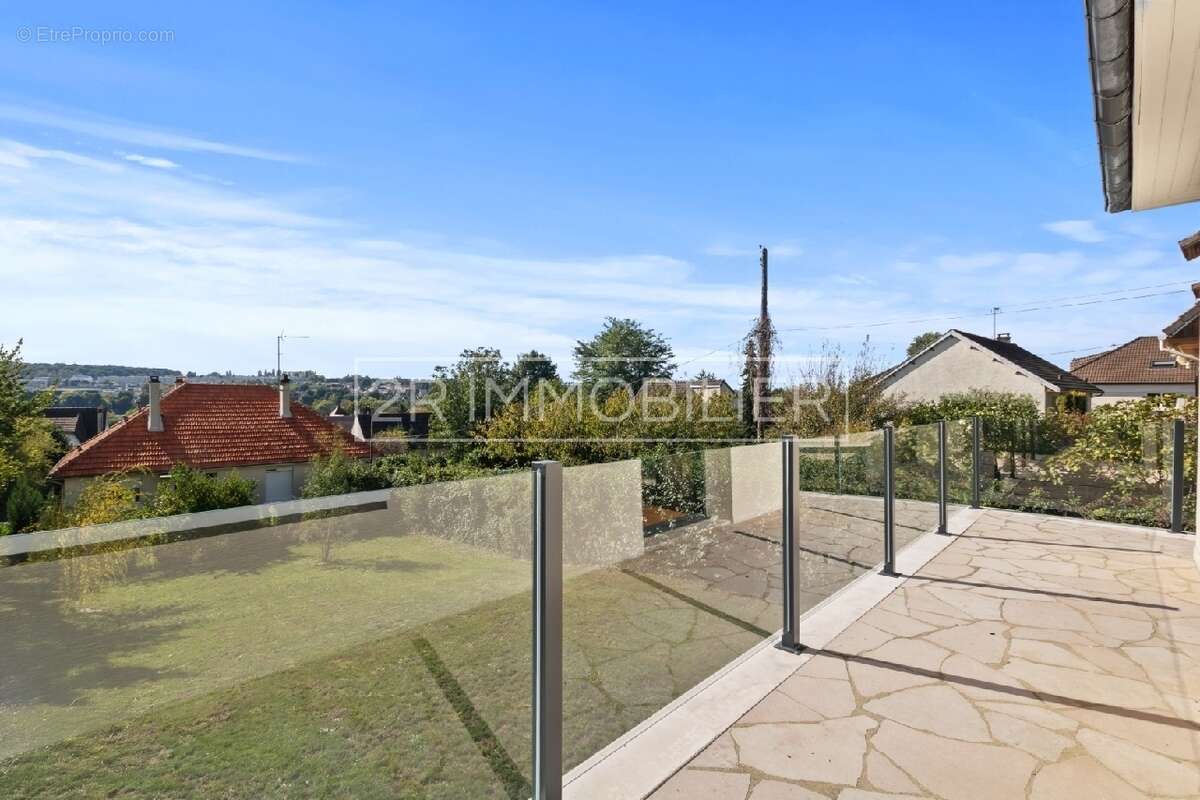 Maison à THORIGNY-SUR-MARNE