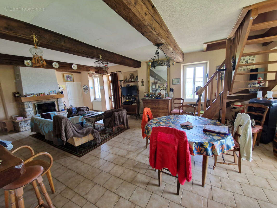 Maison à SAINT-EMILAND