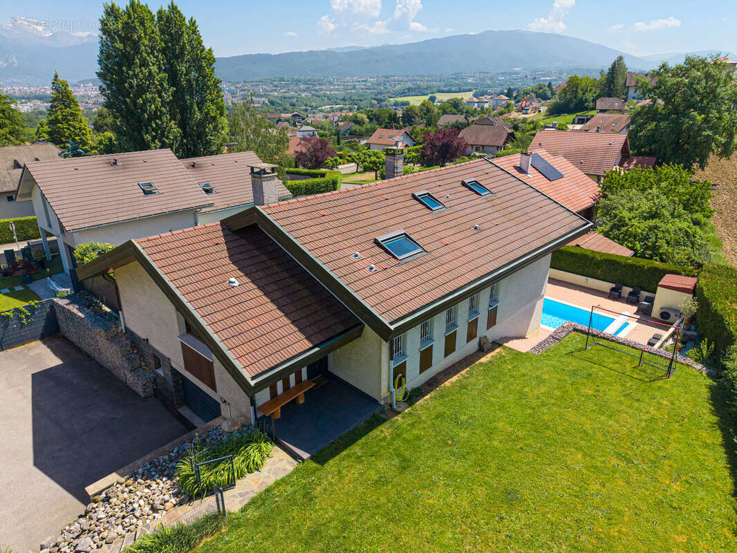 Maison à POISY