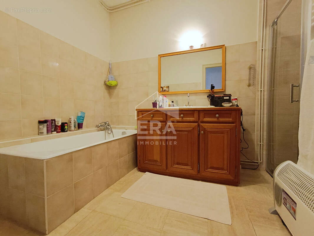 Maison à VILLENAVE-D'ORNON