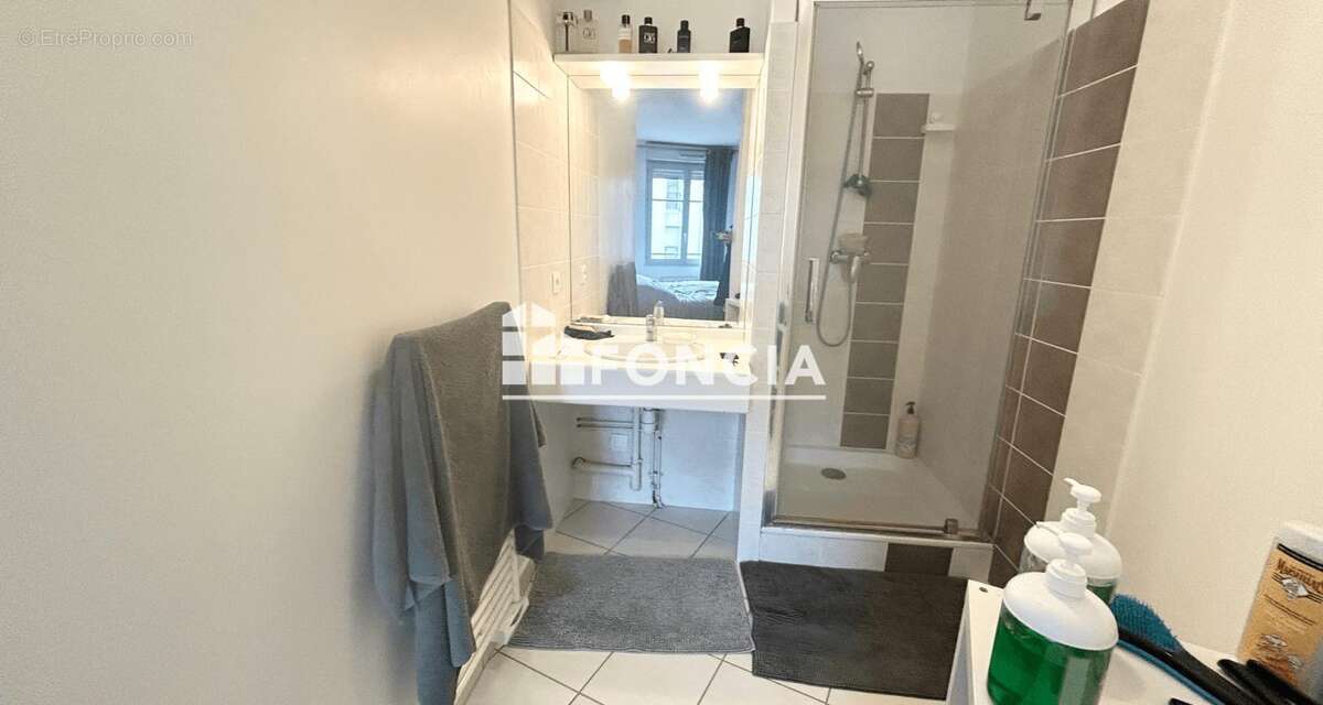 Appartement à SAINT-ETIENNE