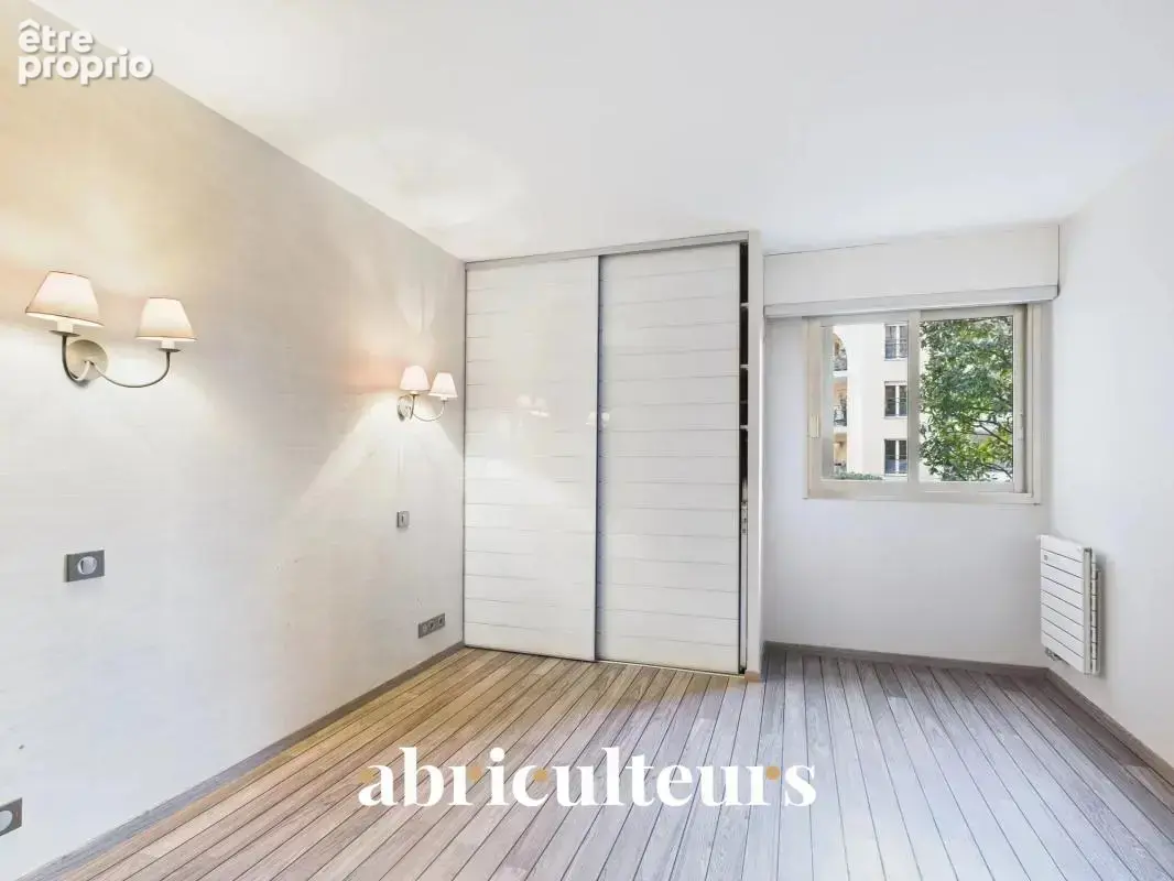 Élégant appartement rénové - 4 Pièces - Terrasse - 84m² - Vue mer panoramique - Juan-les-Pins - photo 14