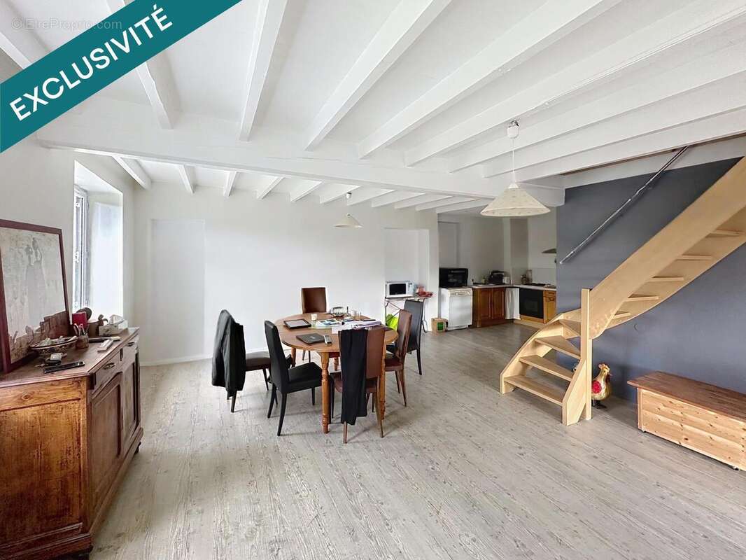 Photo 3 - Maison à SAINT-ROMAIN-EN-JAREZ